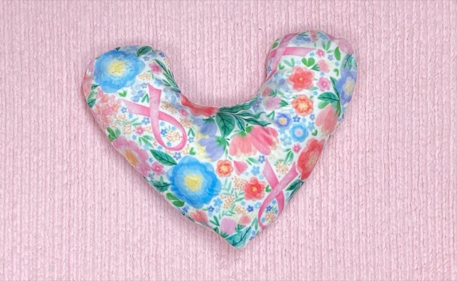 Video: How to Make a Mastectomy Pillow (Breast Cancer Heart Pillow